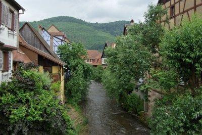 Tuesday 15  June, 2010  In the seventeenth century  following the     Thirty Years War 1618-1648     the region was devastated by the passage of different armies, but the town returned  prosperity in the second half of the century. : 2010-06-15 voges