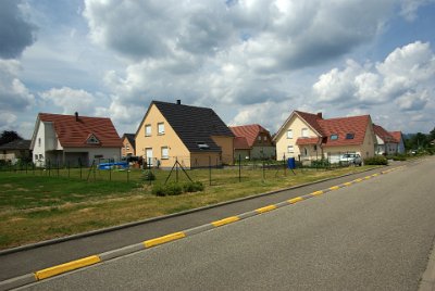 Tuesday 6 July, 2010 &nbsp;  Michele's house is in a new part of Romanswiller on land through which the railroad once ran. : 2010-07-06 Romanswiller