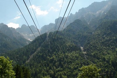 Friday 25  June, 2010  Looking uphill, we still have quite some way to travel on our 10 minute journey. : 2010-06-25 JGR Mittenwald