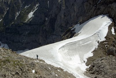 Friday 25  June, 2010  The sun tends not to shine on the northern side of the alps and some deep snow drifts remain. : 2010-06-25 Mittenvald