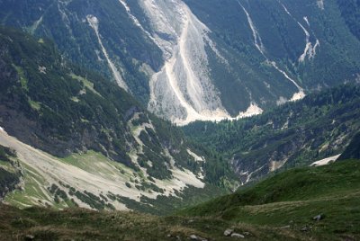 Friday 25  June, 2010  The formation of the Alpine landscape as it is today is a recent development – it is only about two million years old. During that time five known ice ages have remodelled the region. : 2010-06-25 Mittenvald