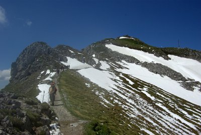 Friday 25  June, 2010  There is still a way to go to reach this peak which rates as the second degree of difficulty. My aerobic conditioning was fine but my ankle hurt like crazy so unfortunately I was unable to continue to the top. : 2010-06-25 Mittenvald