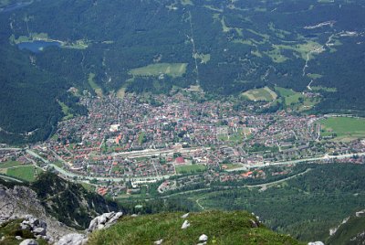 Friday 25  June, 2010  The beautiful town of Mittenwald. The two lakes that Claus told us about are visible in this picture at the top left, the Lautersee and the Ferchensee. : 2010-06-25 Mittenvald