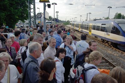 Thursday 24  June, 2010   We poured onto the train and got a seat. After about another ½ hour we reached Bad Tölz and thanked the young man for his help. It took three hours to get back instead of the usual one hour but I actually felt quite good that even Germans can screw up occasionally : 2010-06-24 Munich