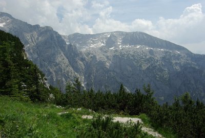 Friday 2 July, 2010  The Kehlsteinhaus was to be the target of a Royal Air Force bombing raid on April 25, 1945. : 2010-07-02 Eagles nest