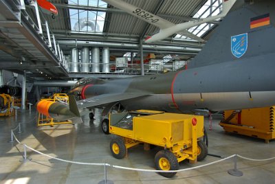 Wednesday 30  June, 2010 Lockheed F-104 F Starfighter  The Starfighter on display was one of the first 10 training planes imported from the USA in 1960 for final assembly at the Nörvenich air force base. It was decommissioned in 1971 along with the other F-104 F aircraft. : 2010-06-30 air museum