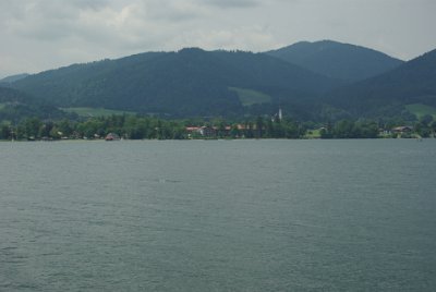 Sunday 4 July, 2010  The traffic and the noise really irritated me and I was not enjoying myself at all. We drove back to Bad Tölz and had some lunch in the Altstadt area and then returned to the farm. : 2010-07-04 Tegernsee