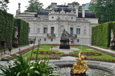 Thursday 1 July, 2010  Below the pavillion in front of us  is a fountain with a gilt sculpture "Amor shooting an arrow". A sculpture of "Venus and Adonis" is situated between the fountain and the palace. : 2010-07-01 partnach canyon