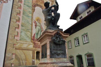 Sunday 20 June, 2010  It's time to visit Mittenwald's violin museum. The industry was started by    Mathias Klotz    in the 17th century and this monument bears his name. : 2010-06-20 mittenwald