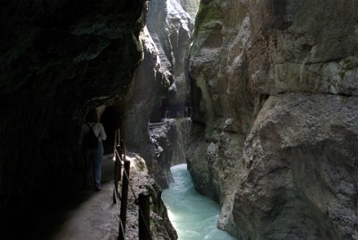 Thursday 1 July, 2010  Since 1912 the gorge has been developed for tourists and can be visited all year round. : 2010-07-01 partnach-lindenberg