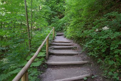 Thursday 1 July, 2010   To get there we had to walk to the top of the gorge to catch the cable car back down. : 2010-07-01 partnach-lindenberg