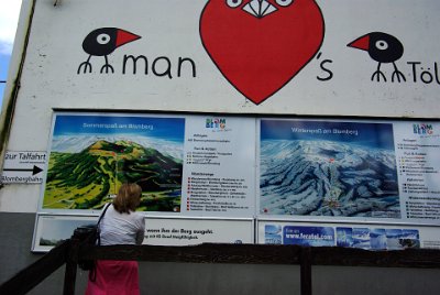 Wednesday 23  June, 2010  When we reach the summit, a huge sign tells us about all of the things we can do on Blomberg. I'm interested in seeing Heiglkopf so we head in that direction. : 2006-06-23 Bavarian Alps