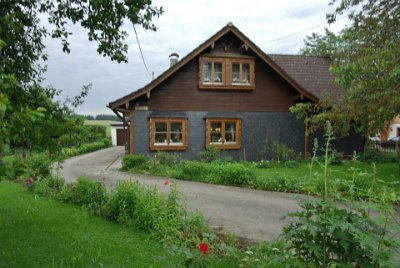 Tuesday 22  June, 2010  Rolf built this house with his own hands; he is very clever. As is usual in Germany, the roof space is used. : 2010-06-22 Tegensee Beibil