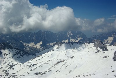 Monday 28  June, 2010  The Southern Schneeferner once covered the entire southwestern part of the Zugspitzplatt. By 2006 only an area of some 8 ha was left and its ice sheet was an average thickness of less than 5 m. : 2010-06-28 sugspitze