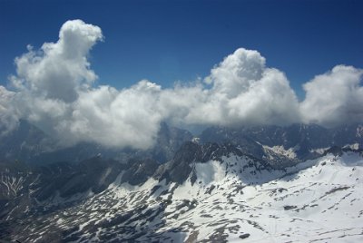 Monday 28  June, 2010  The Northern Schneeferner is mainly fed by snow falling directly onto its surface and from snow sliding from nearby peaks.  The velocity of the glacier is only about 25 to 30 cm  per year in its central section. : 2010-06-28 sugspitze