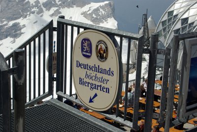 Monday 28  June, 2010   Many things here proclaimed their fame as "Germany's highest . . . ", even Germany's highest sausage. This is Germany's highest beergarden. : 2010-06-28 sugspitze