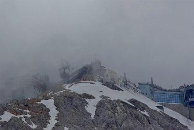 Monday 28  June, 2010  Still fogged in. The red-white-red on the building to left are the colours of Austria. : 2010-06-28 sugspitze