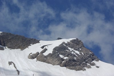 Monday 28  June, 2010  The building is a ski-lift station at the top of a beginner's ski run. : 2010-06-28 sugspitze