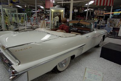 Wednesday 14 July, 2010 1958 Cadillac De Ville   It had a body gleaming with chrome, tail fins that were typical of the period, luxurious equipment and a 5.7 litre V8-motor.  It cost $5,900 and 10,810 were produced. : 2010-07-13 Claus