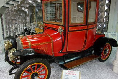 Wednesday 14 July, 2010  1908 Brasier Citycoupè  This car was built in 1905 by the Richard-Brasier company. The City Coupè's  production started in 1904 and is a vehicle of historical significance since it was one of the first automobiles built as a sedan. Everyone will of course recognise it as the car used by Walt Disney's Grandma Duck. : 2010-07-13 Claus