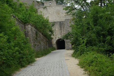 Thursday 15 July, 2010 &nbsp;  The castle was built between 1100 and 1120 by Mangold von Sulmetingen who later changed his name to include von Neuffen.  The first documentary evidence dates from 1198 and, at that time, the castle was still in possession of the von Neuffen family. : 2010-07-16 Claus