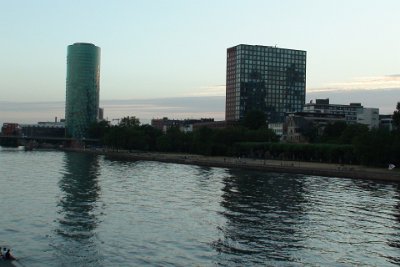 Friday 16 July, 2010 &nbsp;  The sun sinks slowly on our holiday. : 2010-07-16 JGR FRANKFURT RETURN