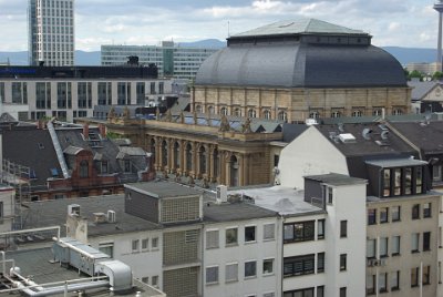 Saturday 12  June, 2010  From the restaurant we can also see the old opera house (Alte Oper) that was built in 1880 by the architect Richard Lucae. It was one of the major opera houses in Germany until it was heavily damaged in World War II. : 2010-06-13 Frankfurt