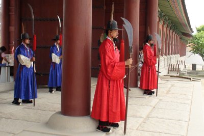 Thursday 10 June, 2010  Geunjeongjeon was originally constructed in 1395 during the reign of King Taejo, but was burned down in 1592 when the Japanese invaded Korea. The present building was built in 1867 when Gyeongbokgung was reconstructed. The name Geunjeongjeon means "diligence helps governance." : JGR Korea