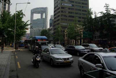 Thursday 10 June, 2010  We follow the English/Korean map that we got from the hotel with ease. The streets signs are also dual language. : Seoul