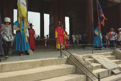 Thursday 10 June, 2010  These are the Royal Palace Guards. They don't really guard anything but the uniforms and ceremonies keep alive ancient traditions. : Seoul