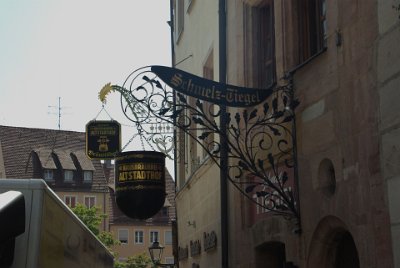 Monday 12 July, 2010 &nbsp;  In this part of  Nürnberg, there are many boutique breweries. : 2010-07-12 Nurnberg