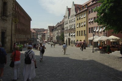 Monday 12 July, 2010 &nbsp;  Looking down Hauptmarkt into the market plaza in Alstadt. This pedestrian plaza continues south where it crosses the Pegnitz  river.  &nbsp;Interesting aside.  When I looked at this picture recently and read my comment about the plaza continuing south, I was sure I had it wrong.  I went to Google maps and found that it was indeed looking south.  Some Southern Hemisphere instinct must have kicked in. : 2010-07-12 Nurnberg