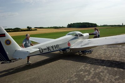 Tuesday 13 July, 2010 &nbsp;  It's a Scheibe SF25C with a tricycle landing gear (they are usually taildraggers). It was made by Scheibe, a small German aircraft maker who specialised in gliders and motor gliders like this one. : 2010-07-13 Neurnberg