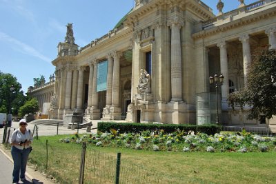 Thursday 8 July, 2010 &nbsp;  The Grand Palais  is a large historic site, exhibition hall and museum complex.   After demolishing the Palace of the Industry, construction  began in 1897  as part of the works for the Universal Exposition of 1900. These works also included the creation of the adjacent Petit Palais and Pont Alexandre III. : 2010-07-08 Paris1