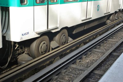 Thursday 8 July, 2010 &nbsp;  A curious thing about the 6 line trains is that they are fitted with rubber wheels. They were neither quiet nor smooth but I suppose, being an elevated train, the wheels do not echo across the buildings like steel wheels would have done.  Who knows? : 2010-07-08 Paris1