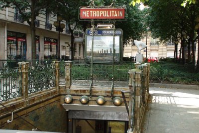 Saturday 10 July, 2010 &nbsp;  Jenni catches the metro to Solferino, a couple of blocks away from the gallery.  The gallery is known for its collection of impressionist and post-impressionist masterpieces by  painters such as Monet, Manet, Degas, Renoir, Cézanne, Seurat, Sisley, Gauguin and Van Gogh. : 2010-07-13 JGR NUNBERG