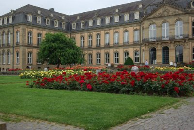 Friday 18,  June, 2010  In addition to the Neues Schloss, there was also an     Old Castle     nearby and a more modest palace, the     Wilhelm Palais     built in 1840. Kings treated themselves well back then. : 2010-06-18 stuttgart