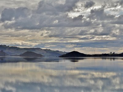 Day 3 - 40th Anniversary trip to NZ  Lake Otago is spectacular in the early morning light.