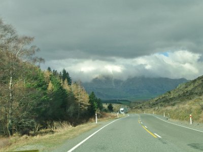 Day 6 - 40th Anniversary trip to NZ  But it remains dry and the traffic remains almost non existent.  Driving in the South Island must be the easiest in the world.