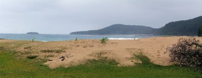 Friday 20-10-2017 Back to Depot Beach  Another fifteen minutes go by and we ask again and get the same answer.  I say, "That's what you said last time, what's that in minutes?"   She can't  answer. Eventually the meals come and they are quite nice.   When we're finished, the boss lady comes around and asks, "How was everything?"   We tell her and she takes a complete round of drinks off the bill and thanks us for our feedback. That's pretty nice.