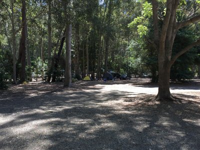 Saturday 21-10-2017 The camp site - JGR  Inside the tent gets a good sweep out. Being Saturday, a few of the punters from Canberra start to arrive. Not exactly crowded though.