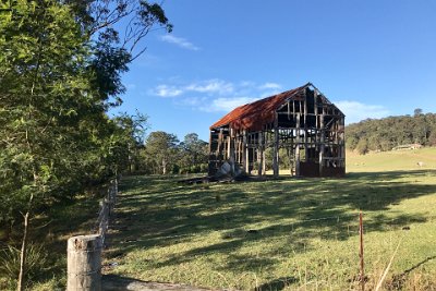 Saturday 21-10-2017 Dinner in Batemans - JGR  Later: Jenni sends the photos of the barn  to Claus and he replies that he loves it and that it is very difficult to find barns like this in Germany because the nation has a neat and tidy complex.  That's true. You don't see old tractors, trucks and old windmils and water tanks rusting away in Germany.  German farms actually have flower beds of geraniums under the windows and wood piles that appear to have been cut by laser and stacked by robot.