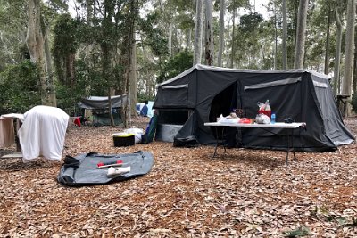 Sunday 22-10-2017 Back home  The manufacturer's video about the tent shows how easy it is to erect.  They don't show you how not-easy it is to take down.  It takes maybe an hour to deconstruct everything and get it ready for travel.