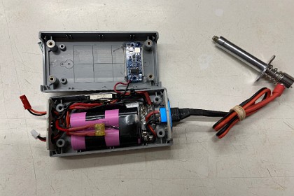 05 October, 2020 - Glow plug driver  &nbsp;V5 has two 18650 batteries connected in a 7.4V 2S configuration.  In this version I've replaced the adjustable voltage regulator with a non-adjustable type and added a 20 amp fuse. The glow plug lead clips directly into the glow driver via a Deans connector. The sliding switch has a bigger current capacity than V4 and has three positions:  Charge batteries, Off, Ignite Glow Plug.  I have ideas for Version 6 and I'm waiting for some parts from China. It will be nearly the same as this but without the Deans connector and with the charging leads enclosed in the case. <div style="Font-size:5.0pt"