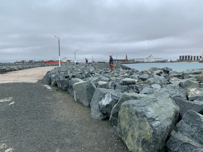 It seems we're in the wrong spot for breakfast so we decide Joan must have meant Mackay Beach back on the southern side of the city. So back we go.