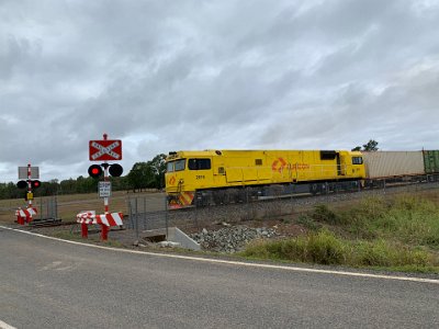 Half an hour later we see a sign that points us to the St Lawrence Wetlands, a 6km drive off the highway on good road. On the way, we don't argue with a goods train.