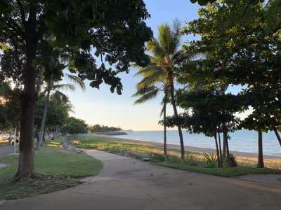 We walk to the southern end of the park and look back to the North.