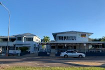 Jenni does a quick phone around and finds this dilapidated motel right on the water front. It's location is perfect and the room is semi-OK. It will do. We lose our pre-paid $100 for the first hotel.