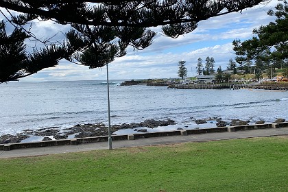 Tuesday 26 July 2022 Kiama has a small harbour.