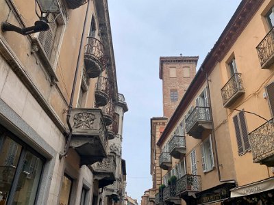 Monday, 13 March 2023 We parked near the Alba train station & walked to the old town area that delightfully, is all pedestrian.  Alba is famous for white truffles (not to my taste but Sussie is a truffle fan).  The buildings in this street, Via Vittorio Emmanuelle II, are beautiful.